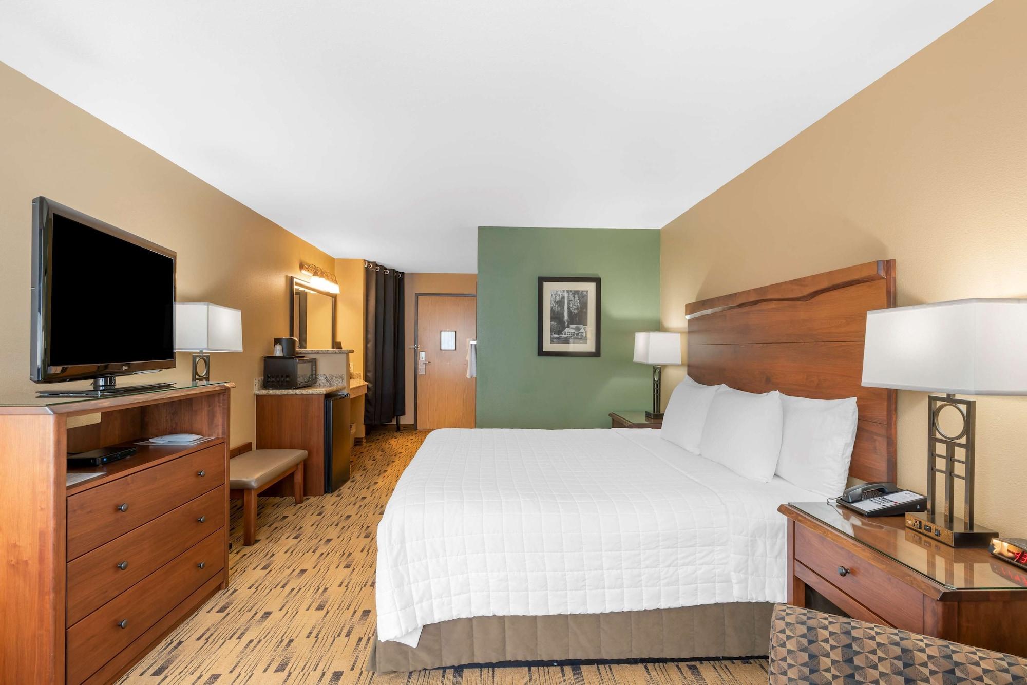 Best Western Plus Columbia River Inn Cascade Locks Exterior photo