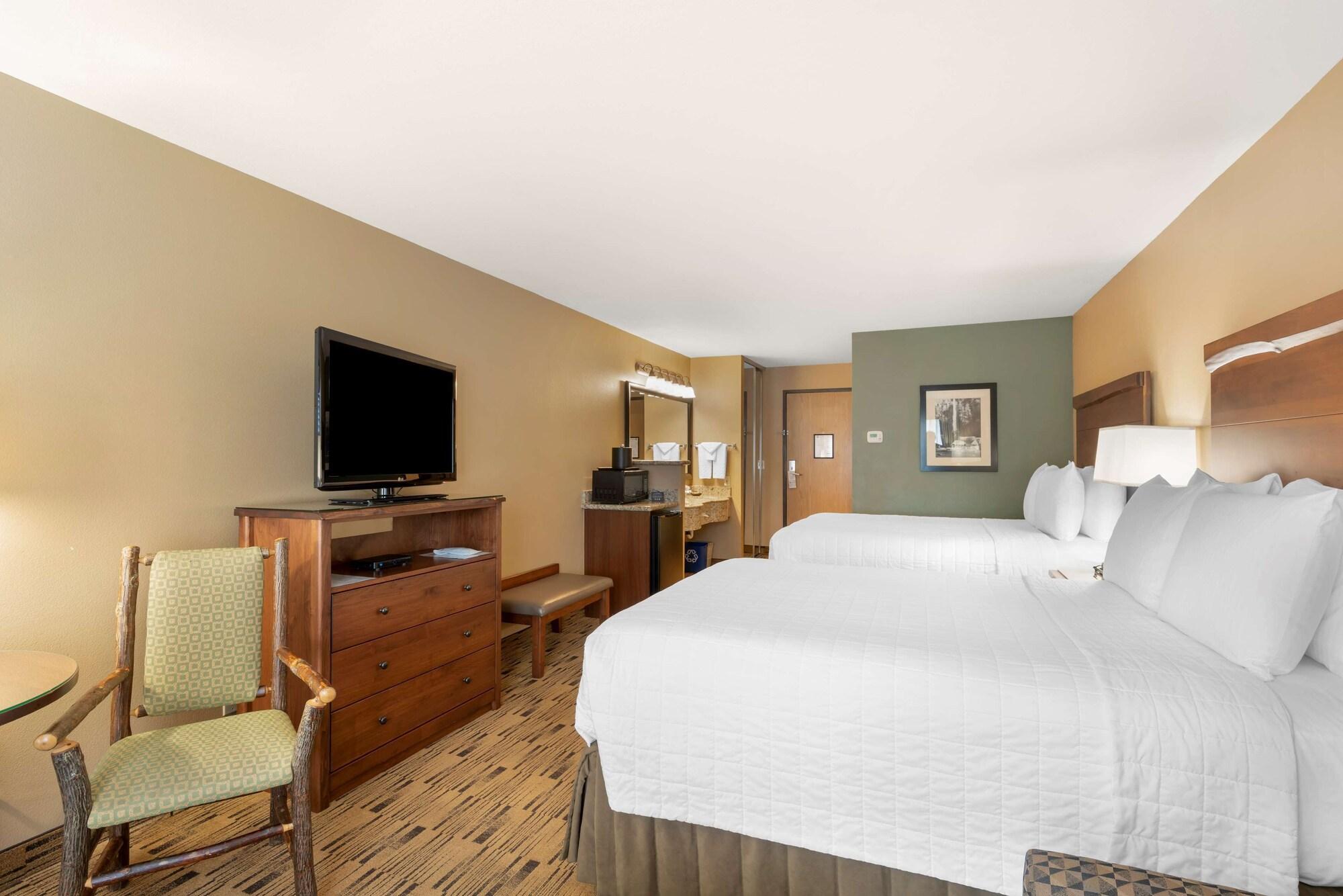 Best Western Plus Columbia River Inn Cascade Locks Exterior photo