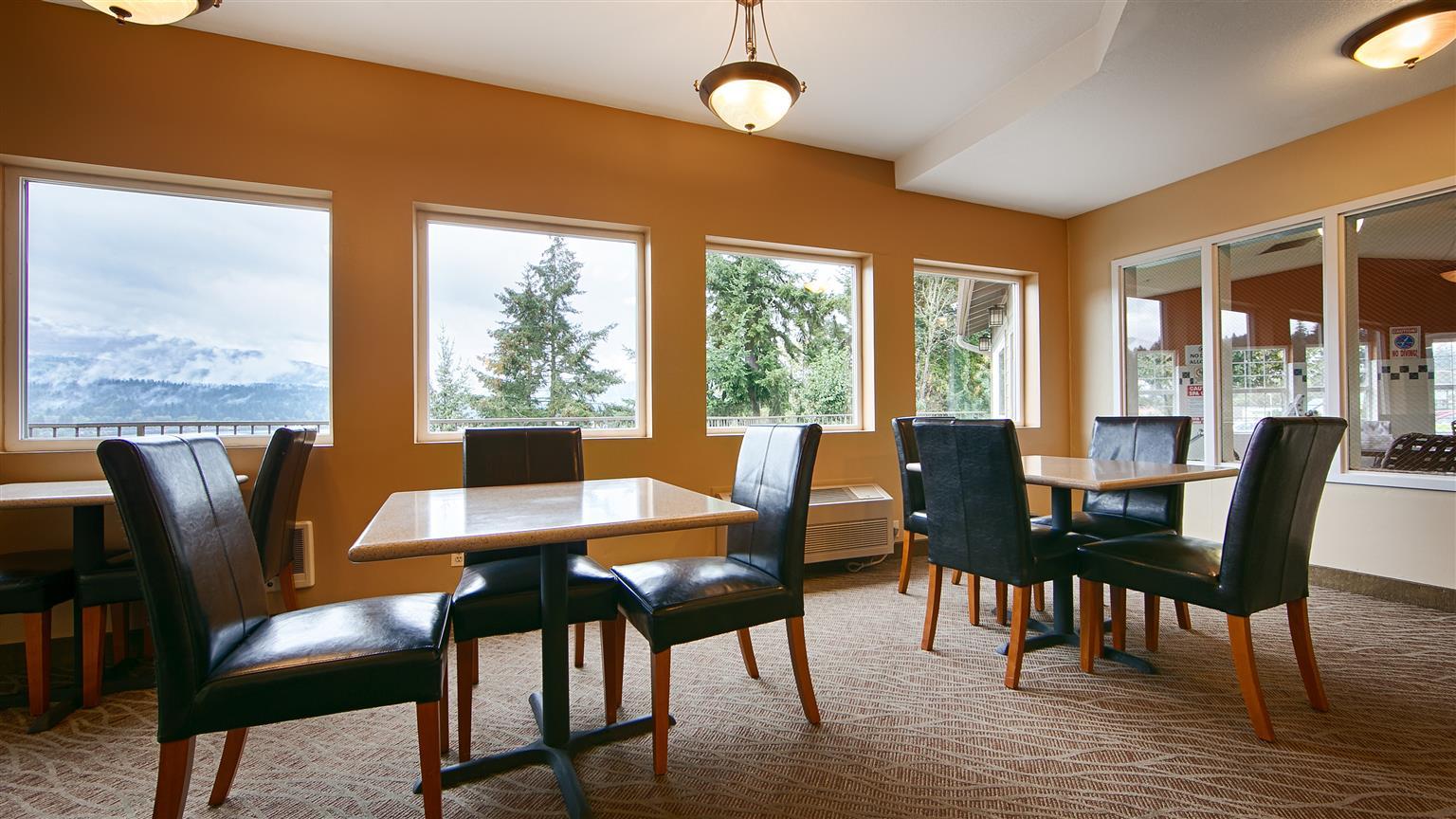 Best Western Plus Columbia River Inn Cascade Locks Exterior photo