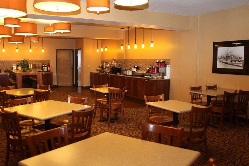 Best Western Plus Columbia River Inn Cascade Locks Restaurant photo