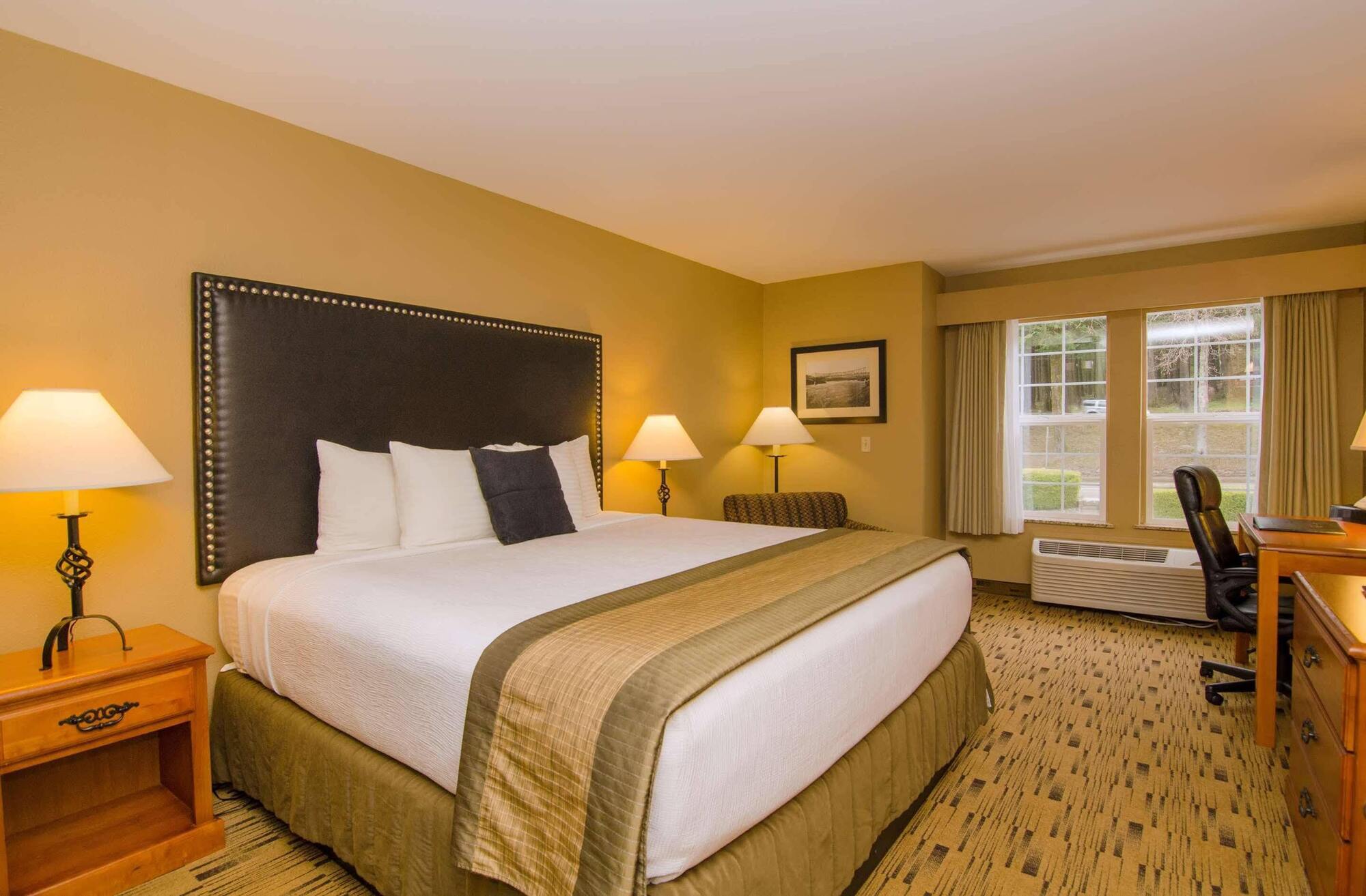 Best Western Plus Columbia River Inn Cascade Locks Exterior photo